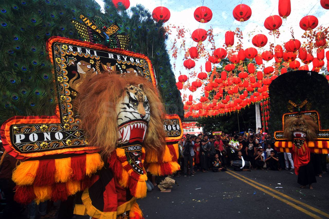 Kemeriahan Karnaval...
