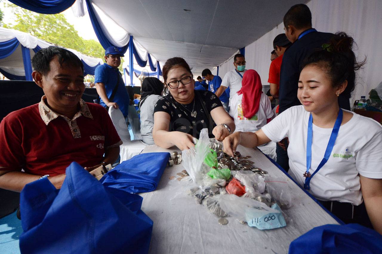 Peduli Koin Rupiah,...