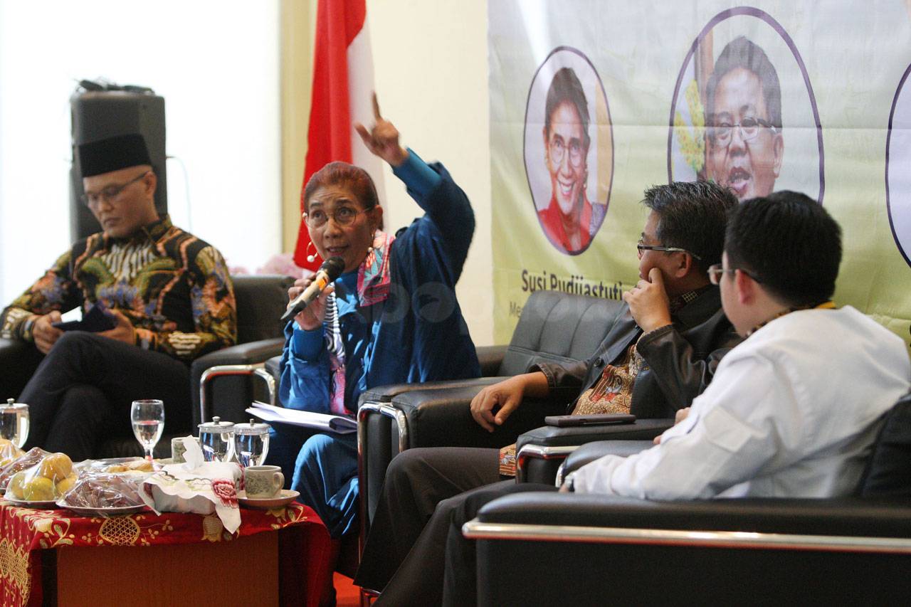 Diskusi Sengketa Natuna...
