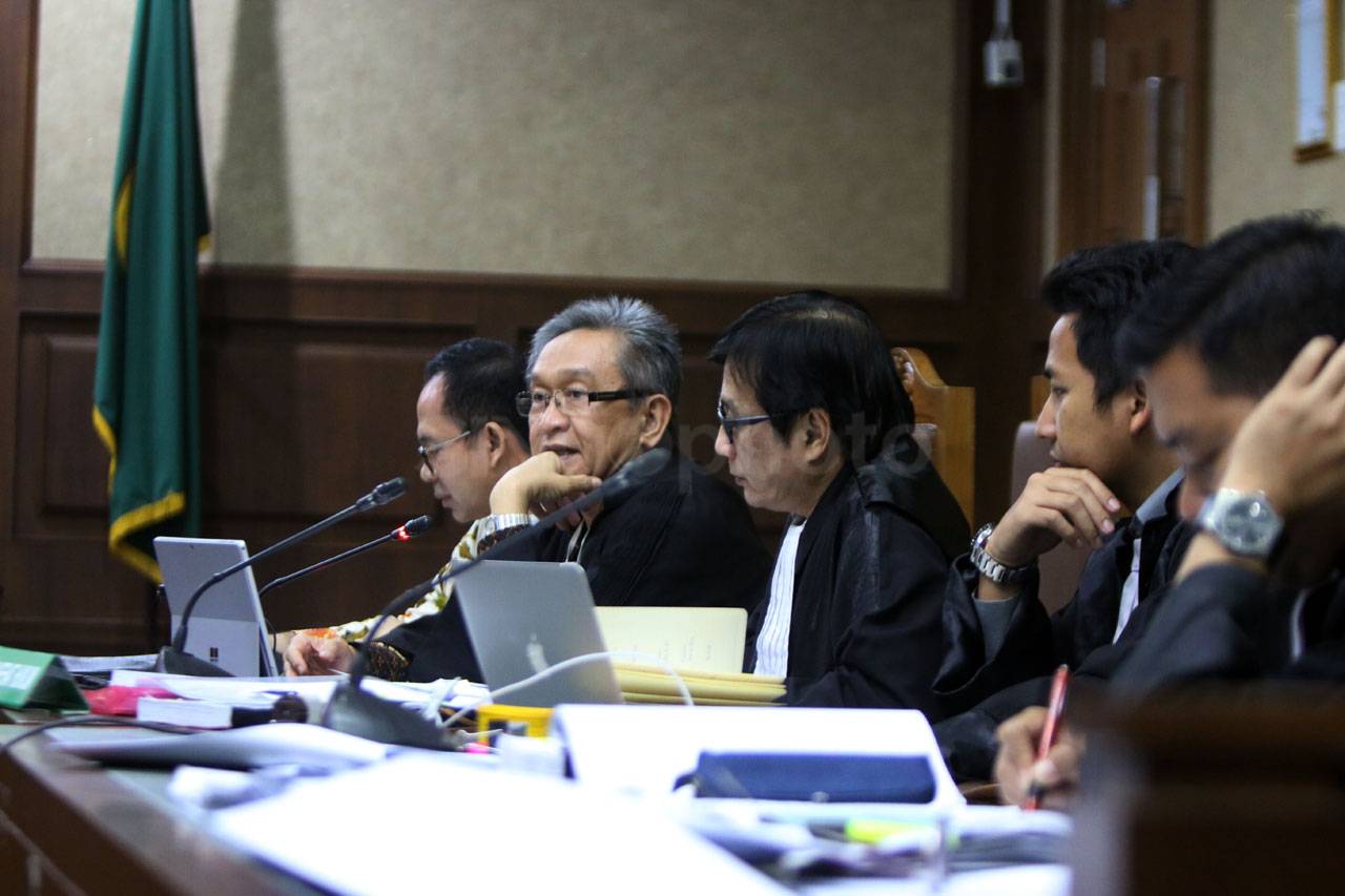 KPK Hadirkan Dua Saksi...