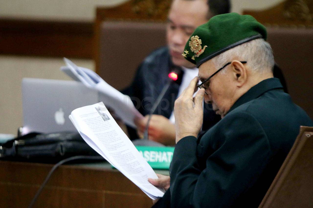 Sidang Kasus Kepemilikan...