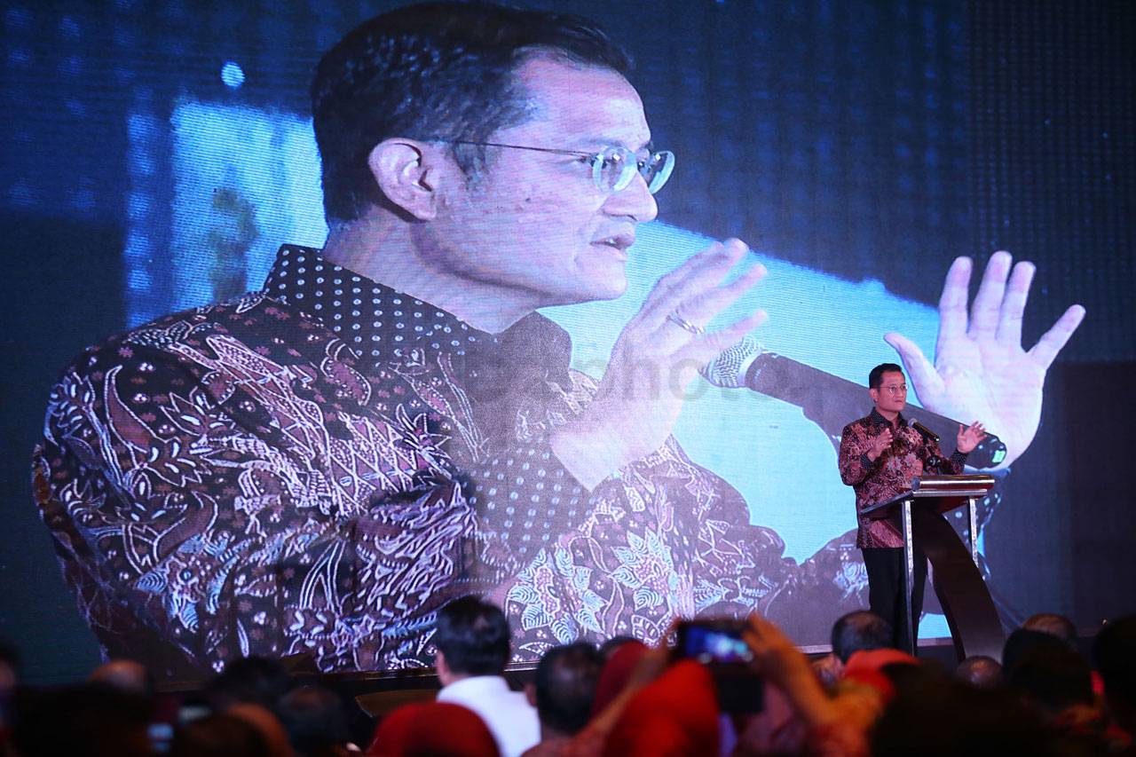 Kemensos Sosialisasikan...