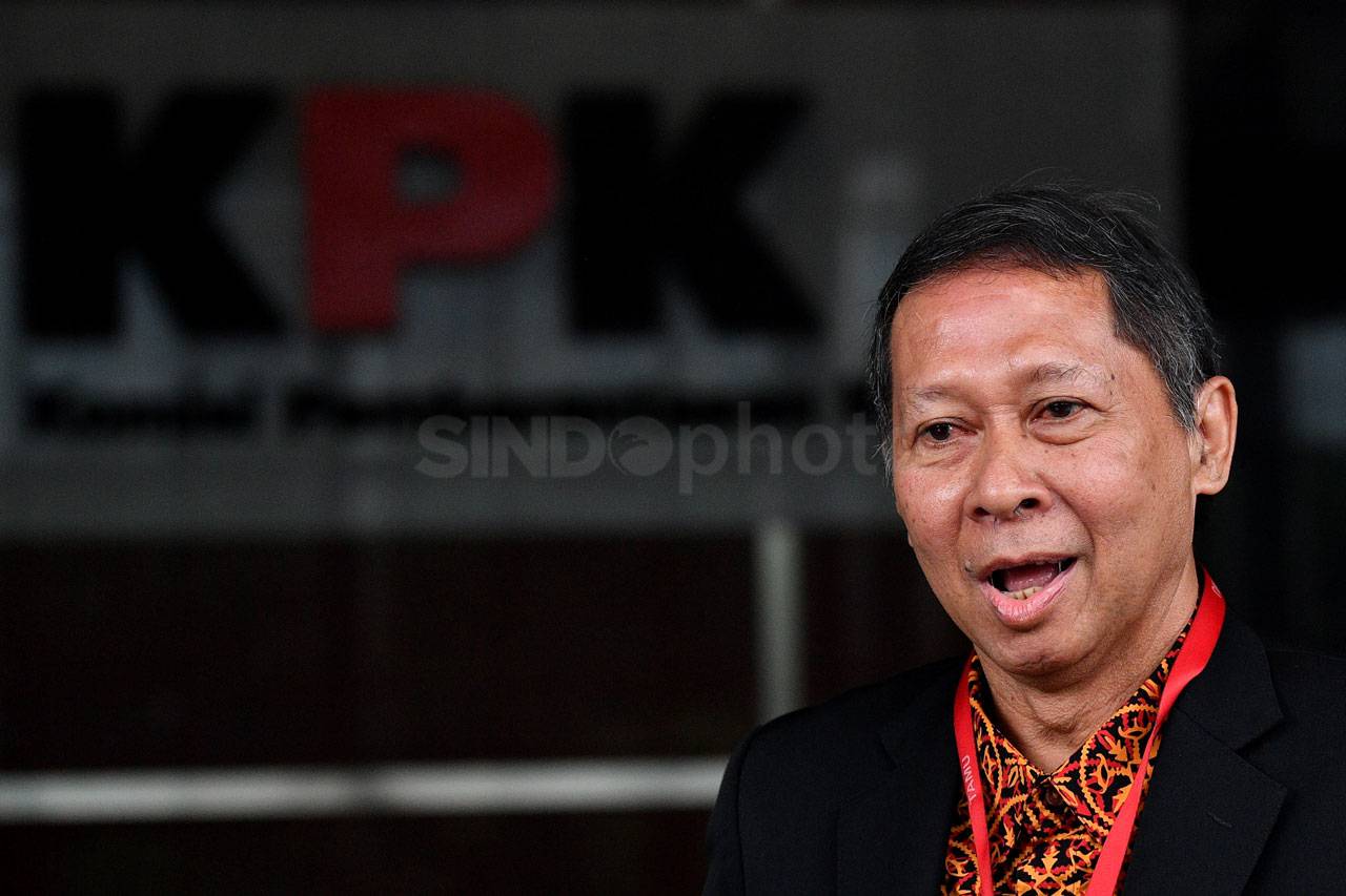 KPK Periksa Eks Dirut...