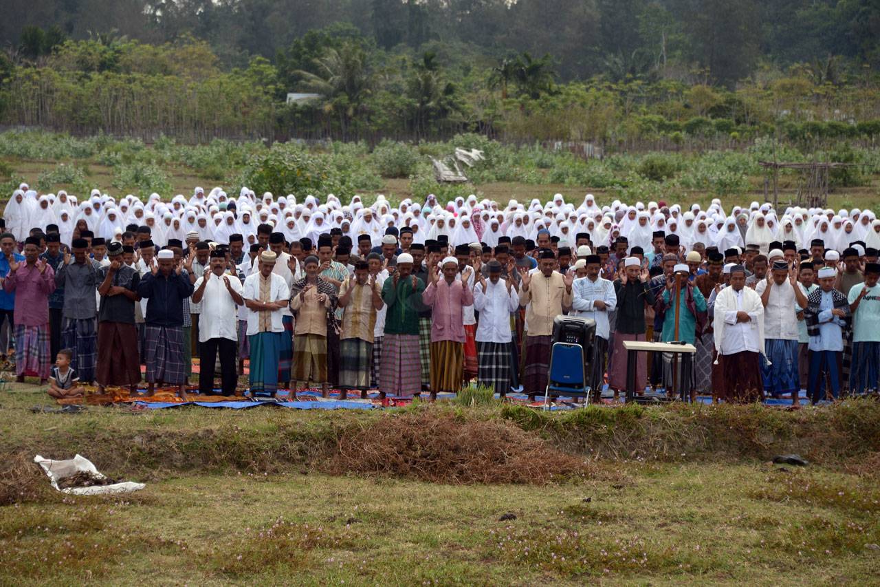 Hujan Belum Juga Turun,...