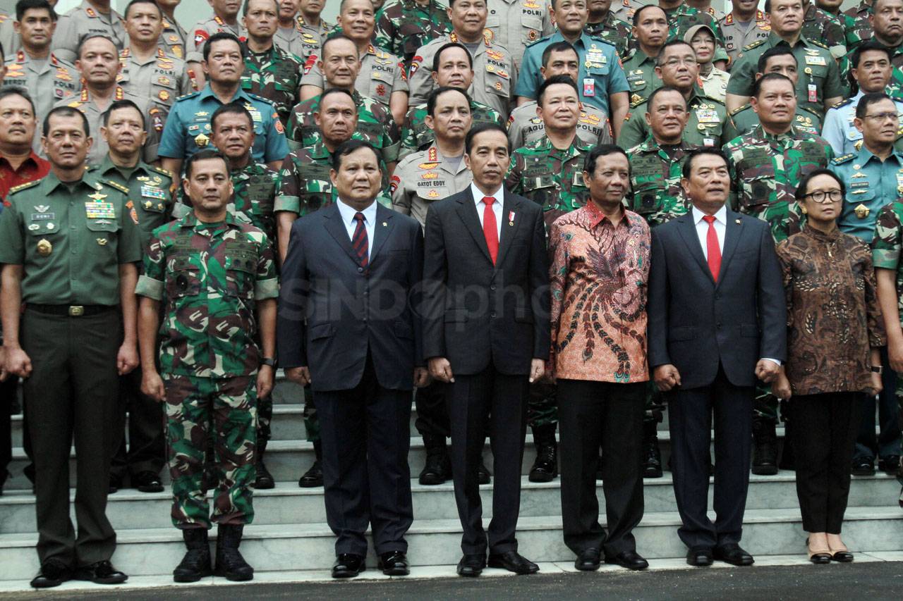 Presiden Jokowi Hadiri...