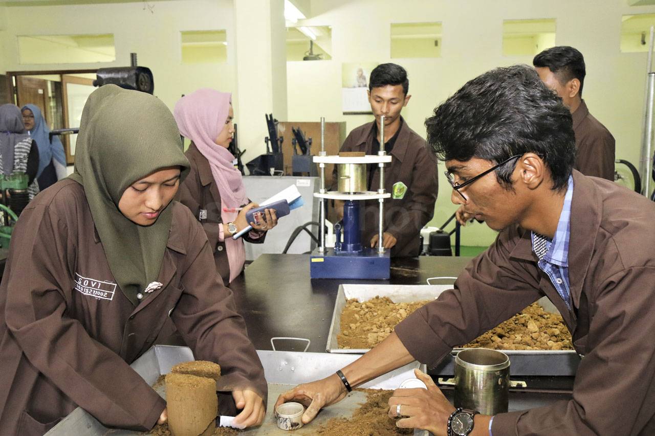 Semen Indonesia Revitalisasi...