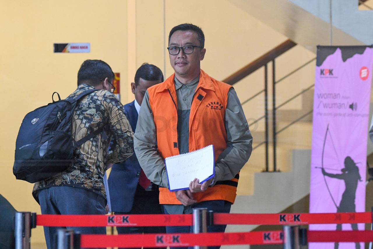 KPK Lakukan Pemeriksaan...