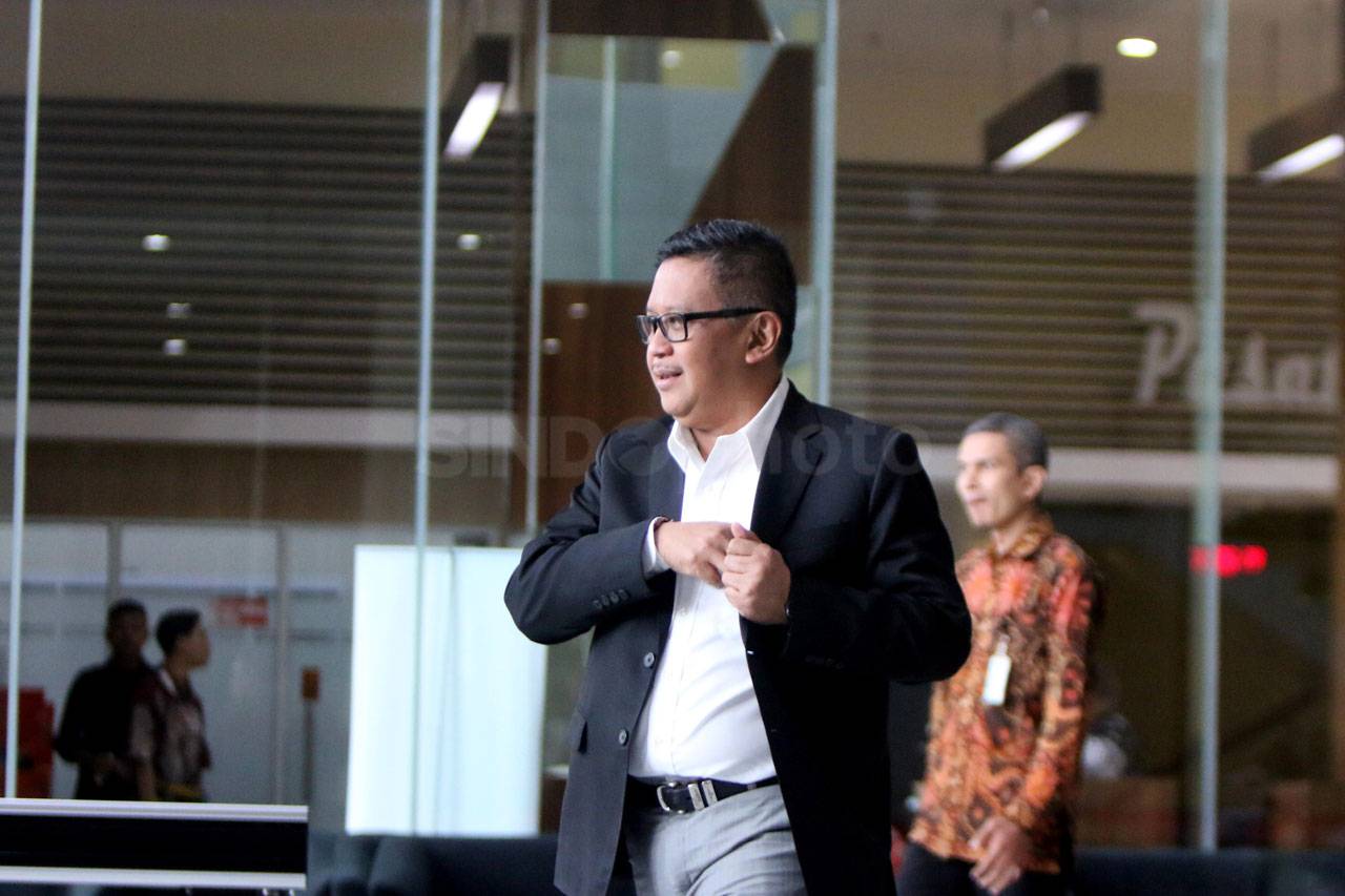 KPK Periksa Sekjen PDI...