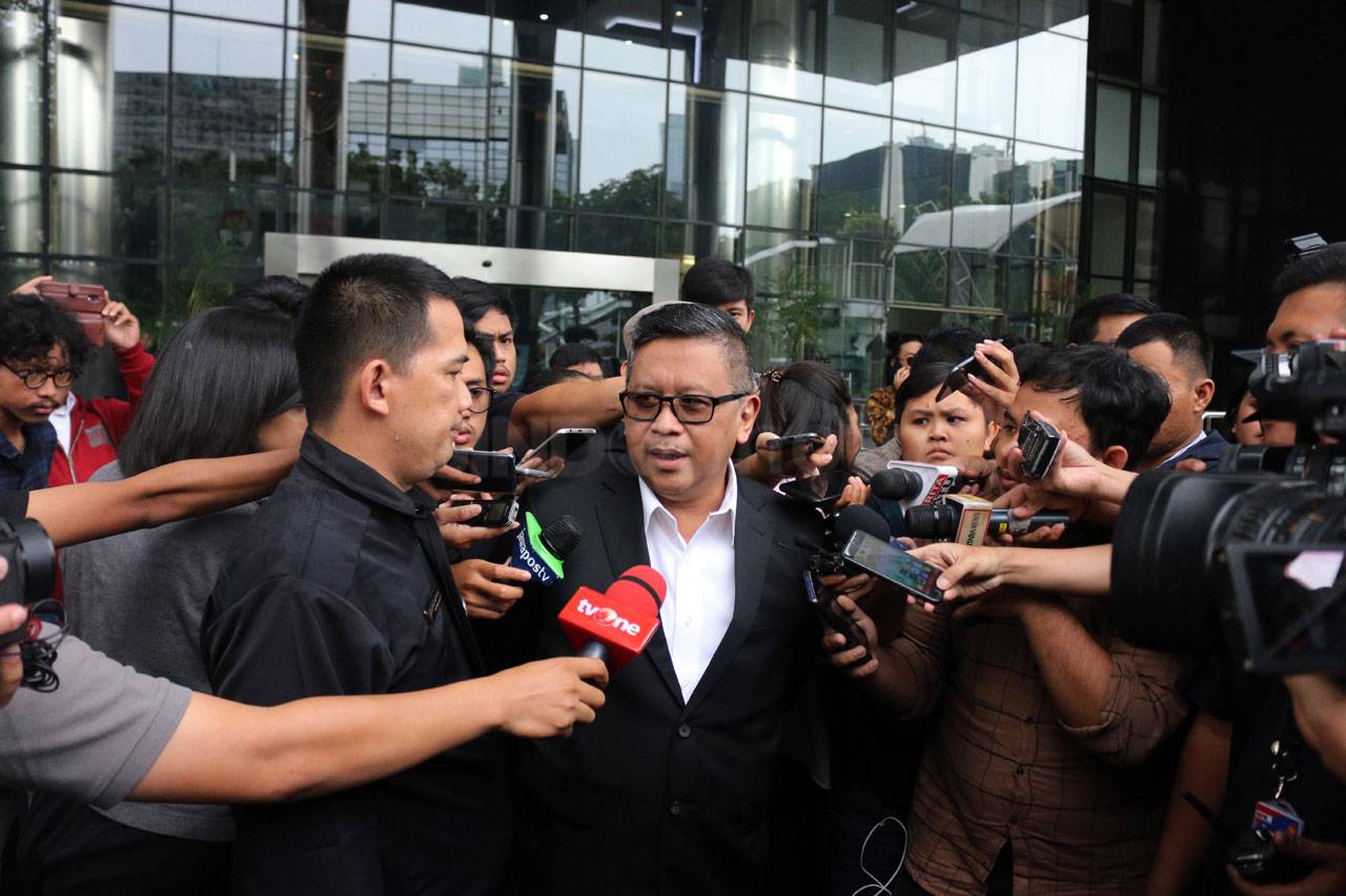 KPK Periksa Sekjen PDI...