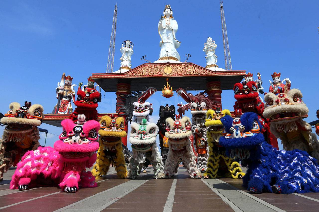 Barongsai dan Liong...