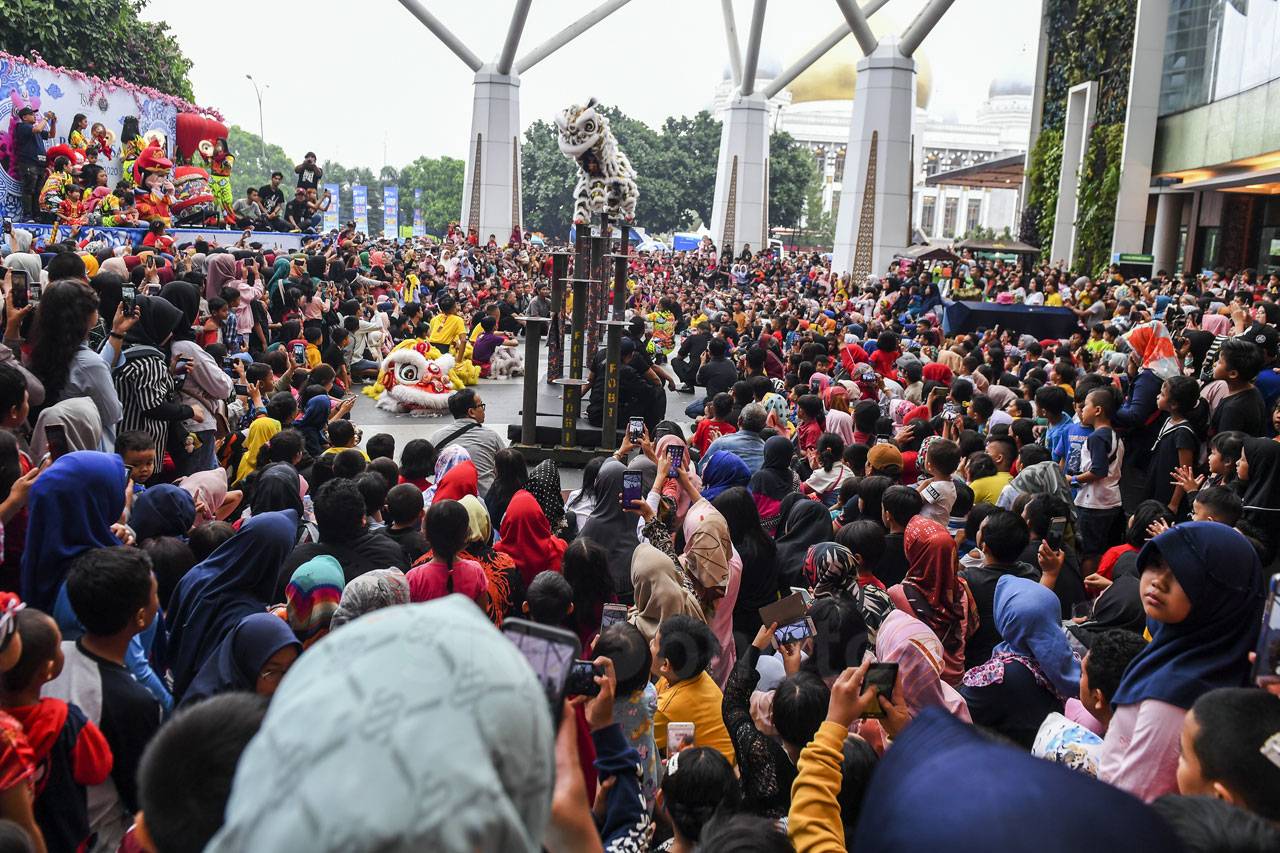 Atraksi Barongsai Pukau...