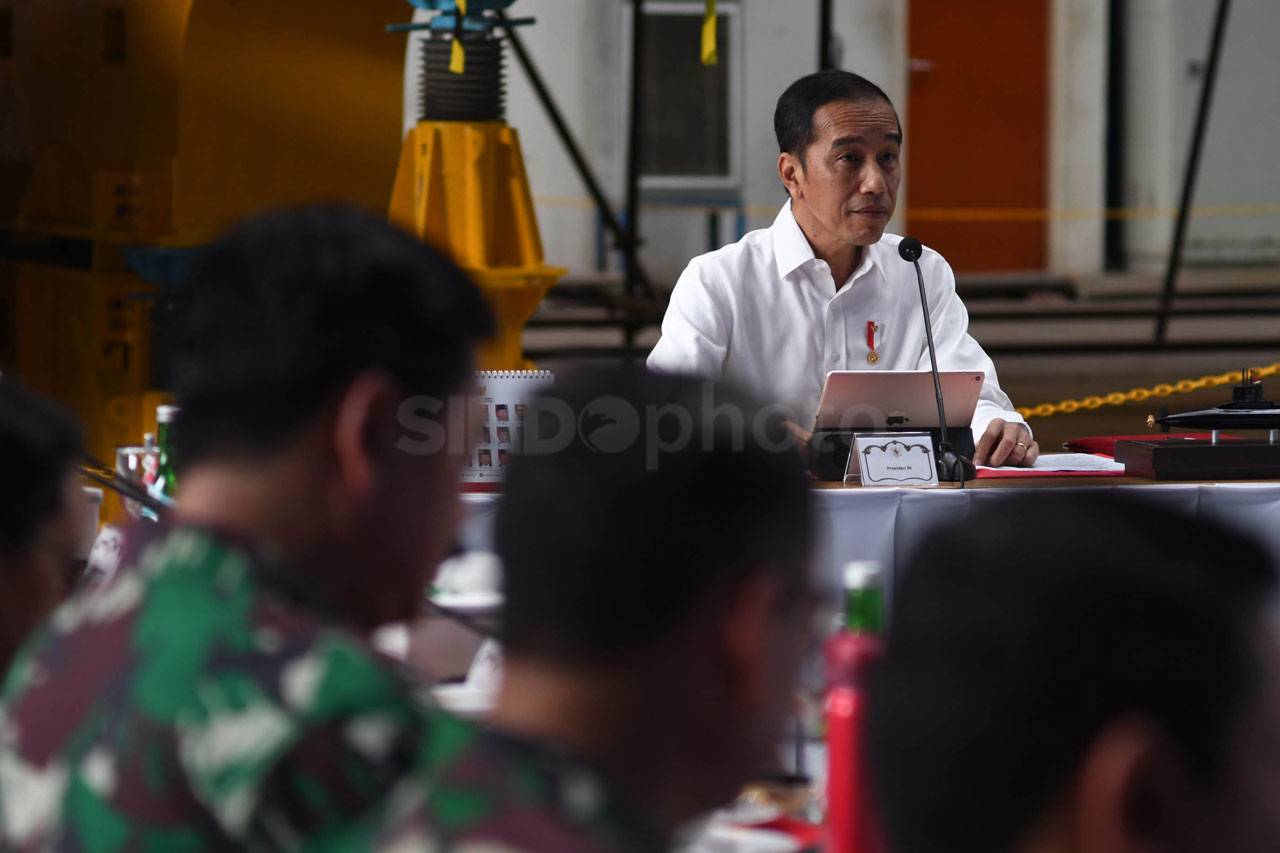 Presiden Jokowi Pimpin...