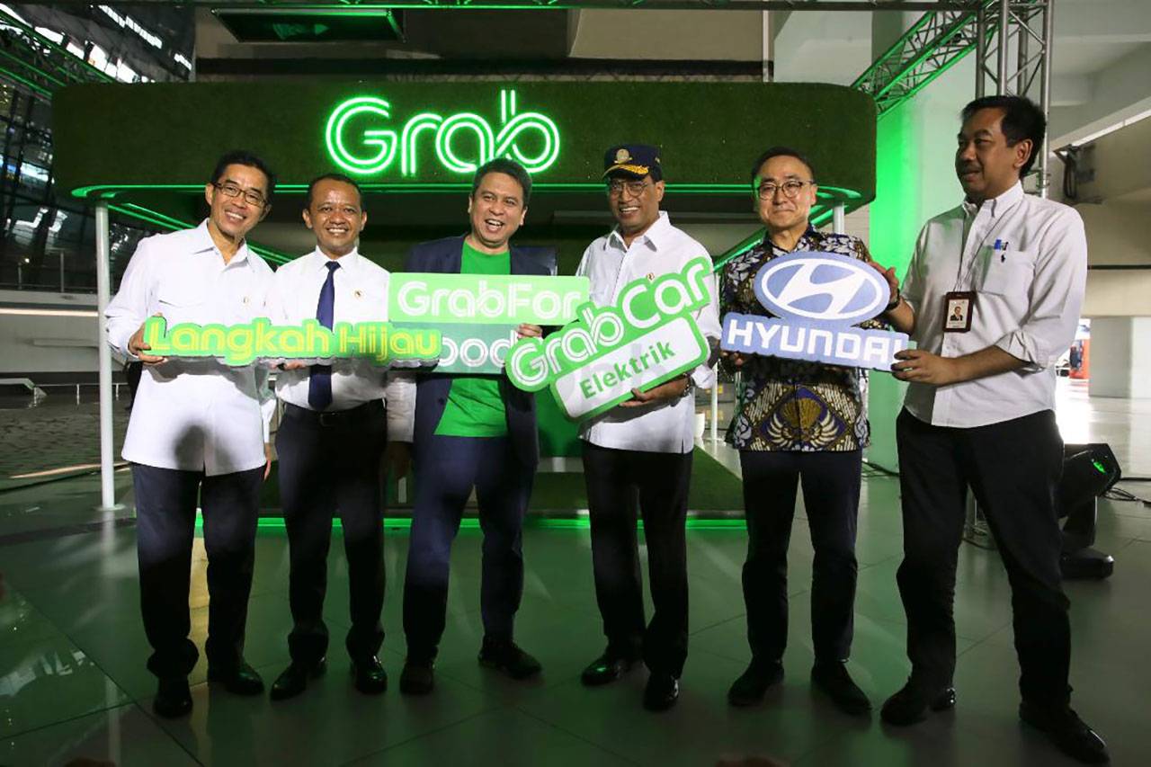 Grab Siapkan 20 Mobil...