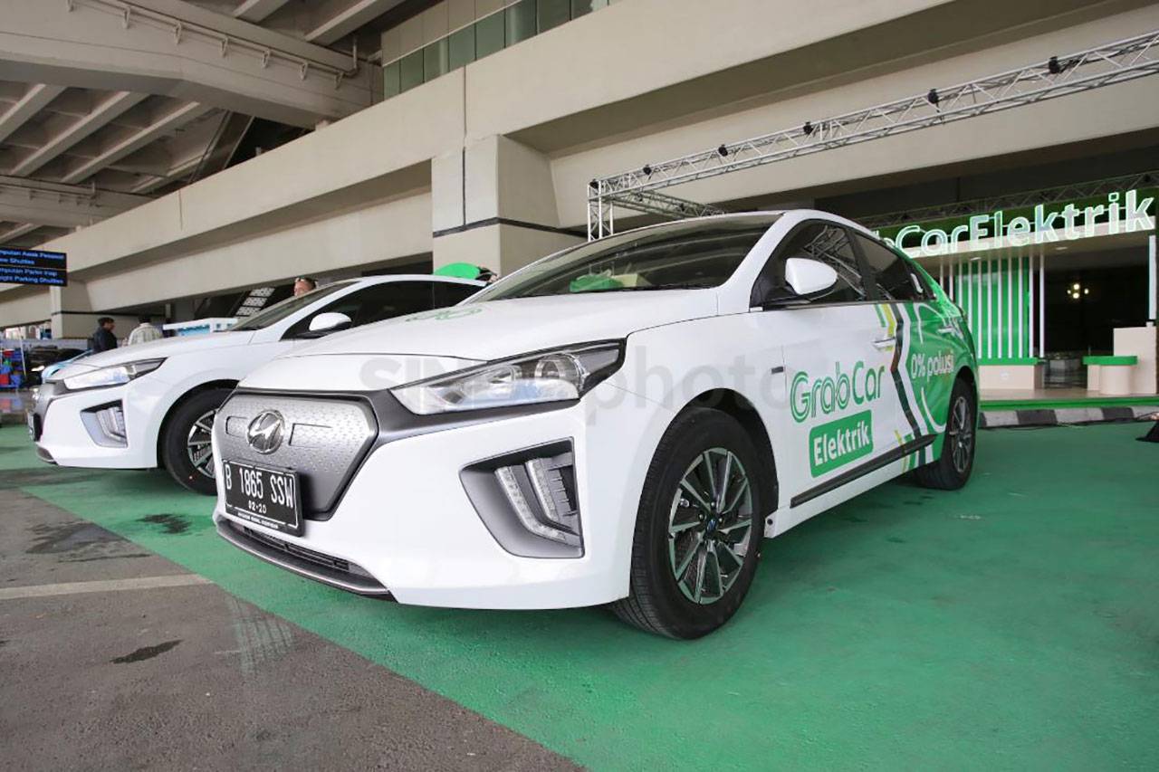 Grab Siapkan 20 Mobil...