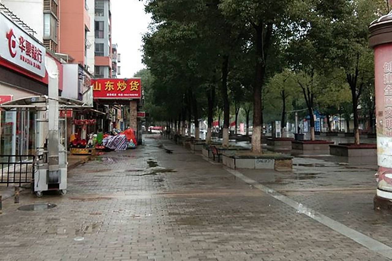 Kondisi Kota Wuhan Lengang...