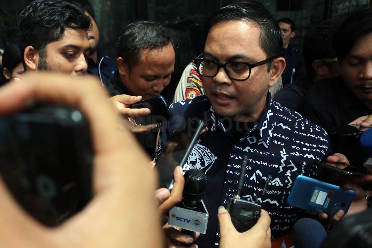 Dalami Kasus Wahyu Setiawan,...