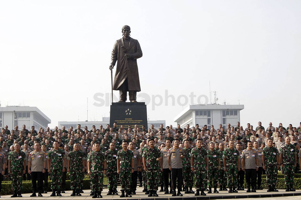 TNI-Polri Gelar Rapim...