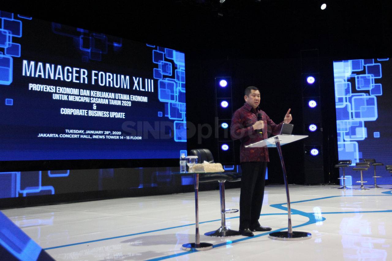 Menko Perekonomian Hadiri...