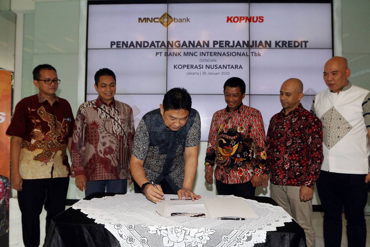MNC Bank Kucurkan Kredit...