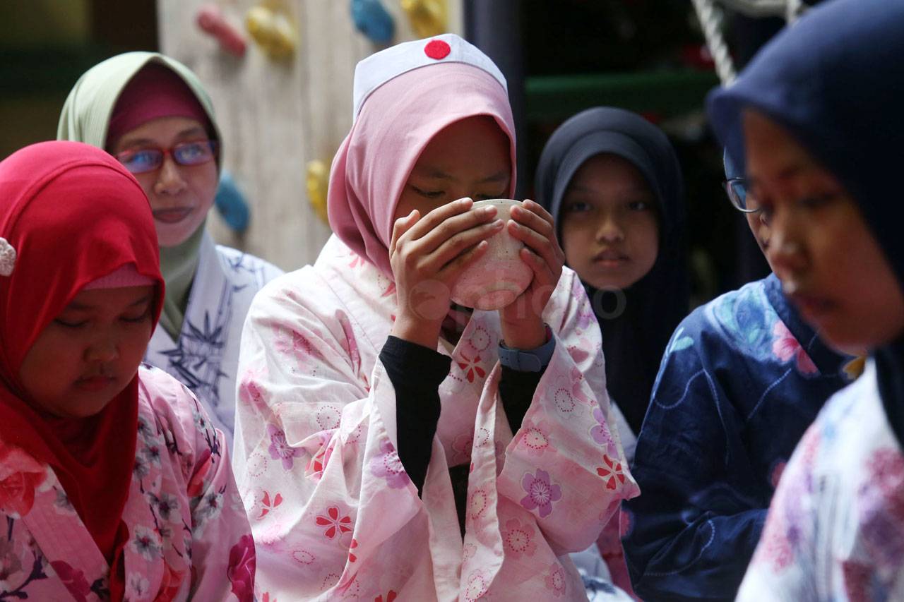 Pertukaran dan Pengenalan...