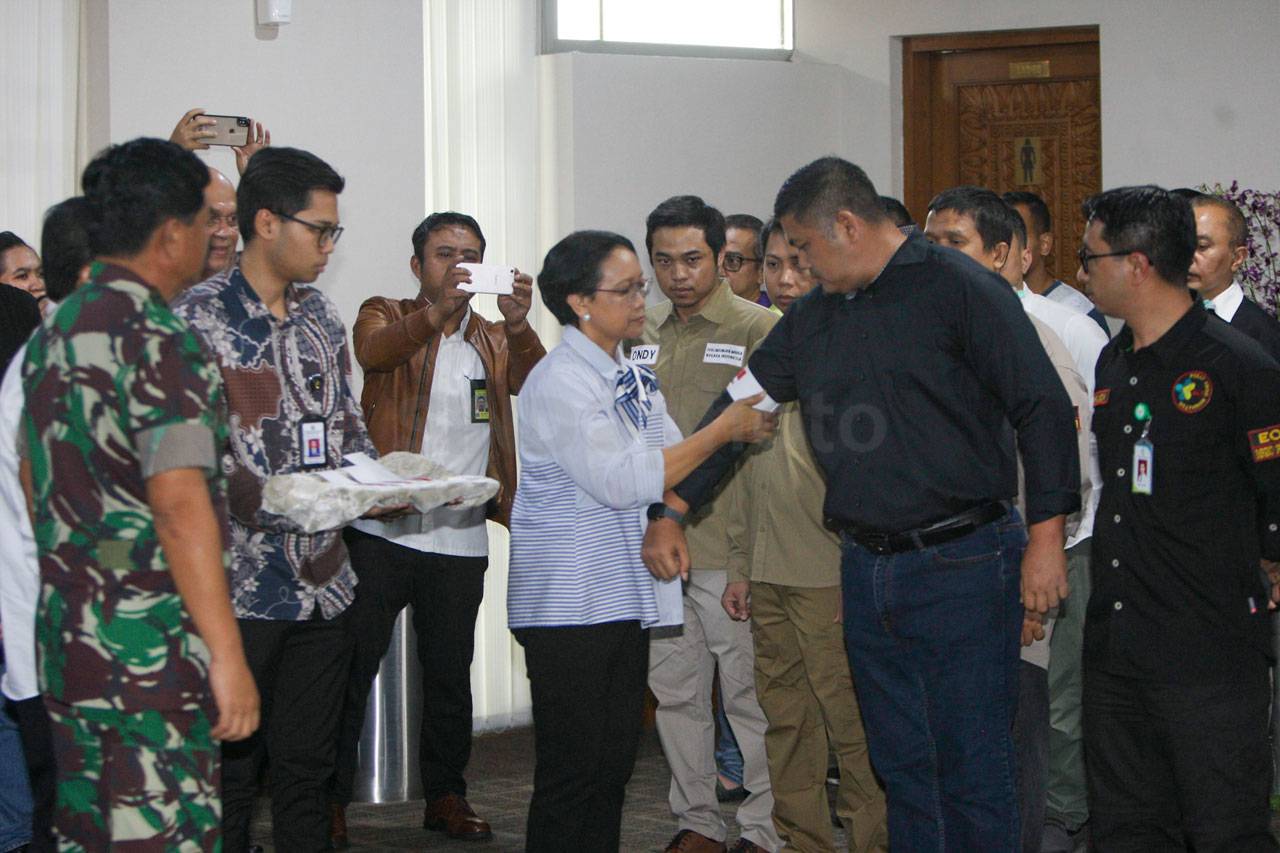 Menlu, Menkes dan Panglima...