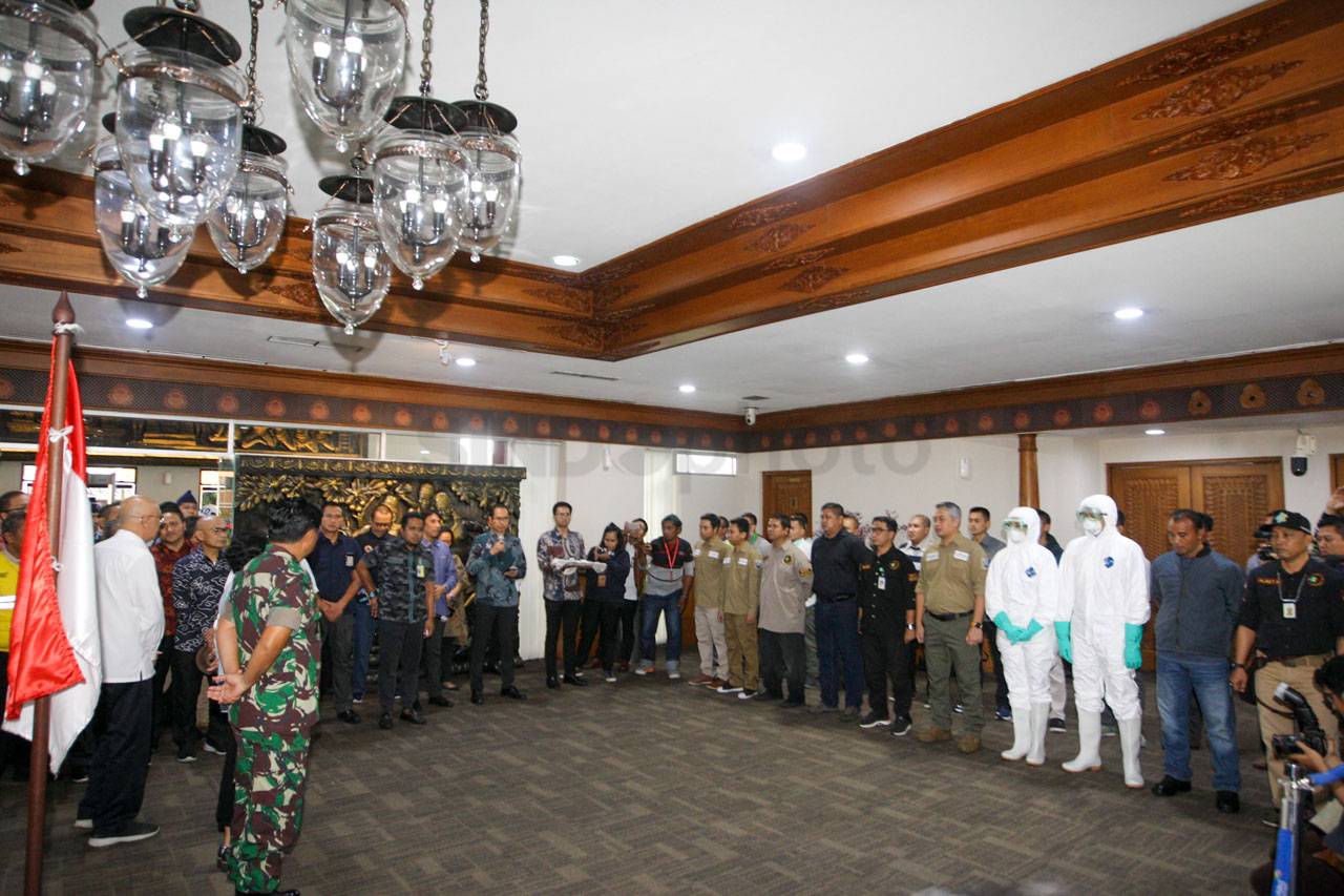 Menlu, Menkes dan Panglima...