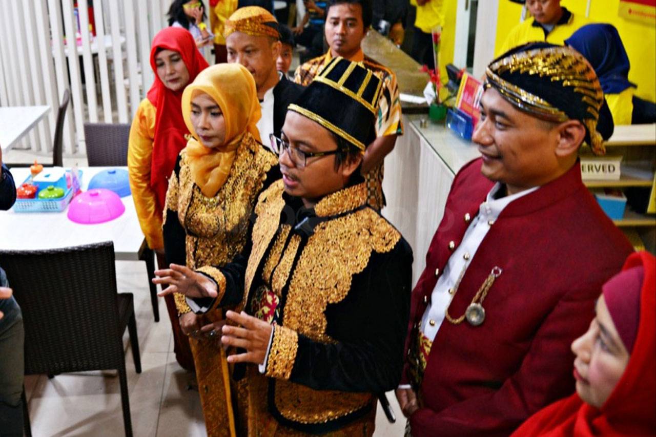 Setelah Keraton Agung...