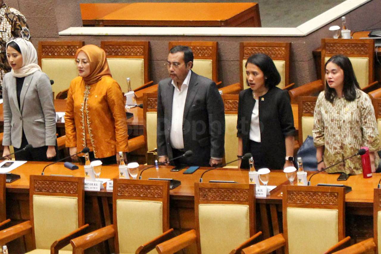 Paripurna DPR Sahkan...