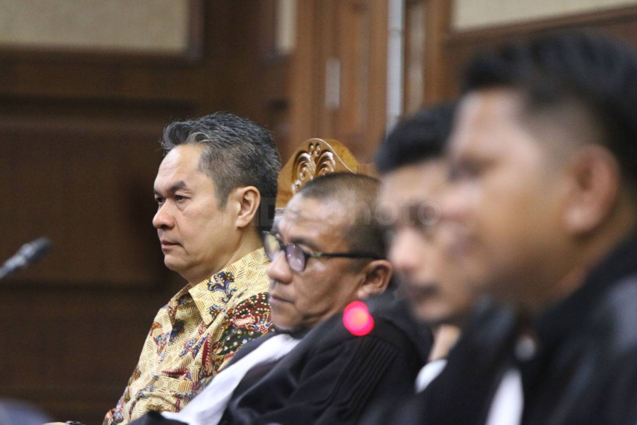 Andra Y Agussalam dan...