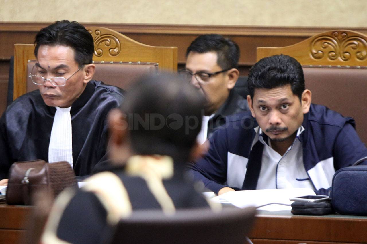 Andra Y Agussalam dan...