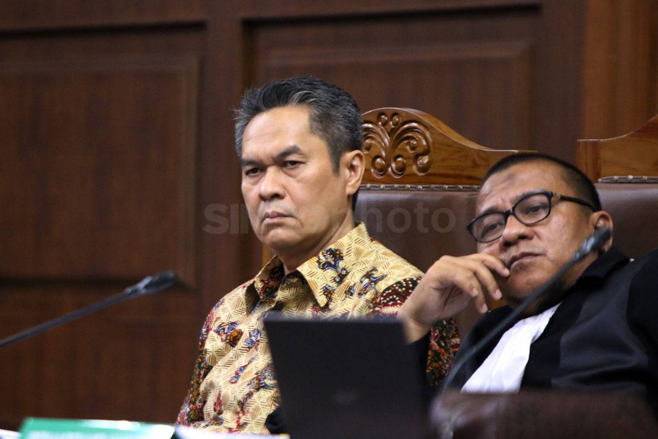 Andra Y Agussalam dan...