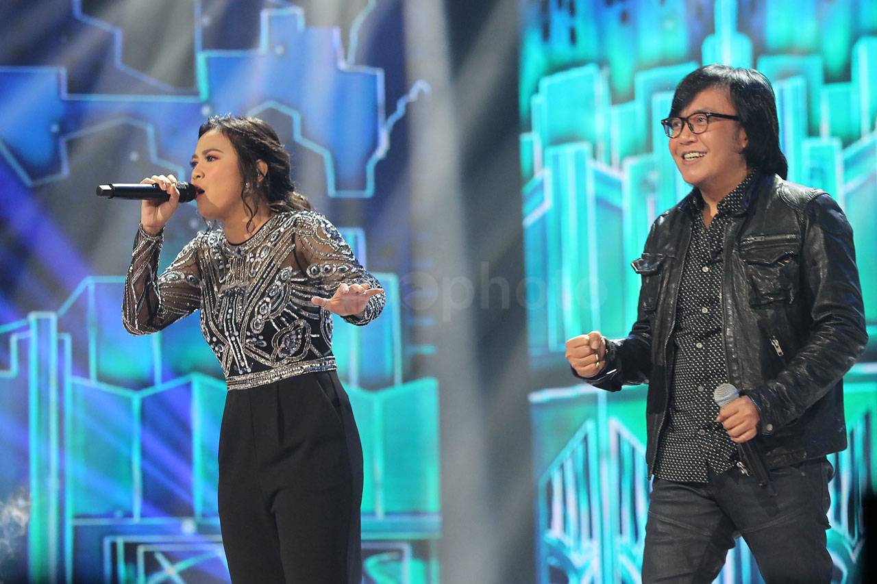 Duet Spektakuler Top...