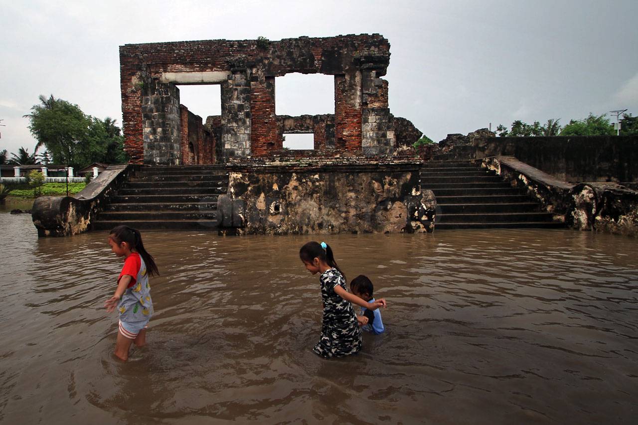Situs Cagar Budaya Keraton...