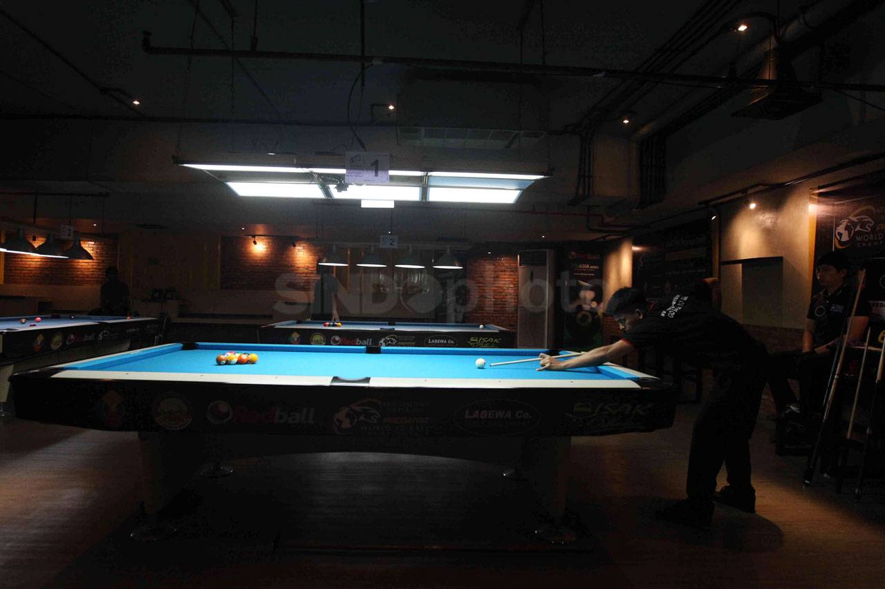 Predator World 10-Ball...