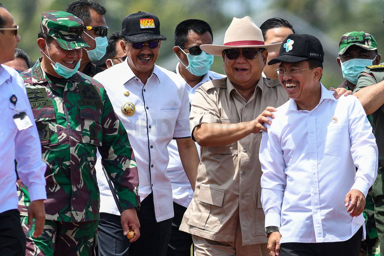 Menhan Kunjungi WNI...