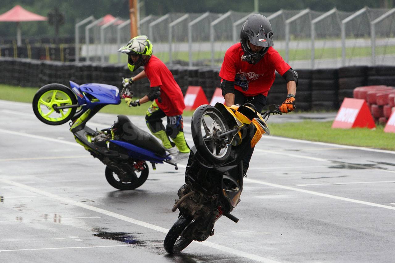 Motul Luncurkan Pelumas...