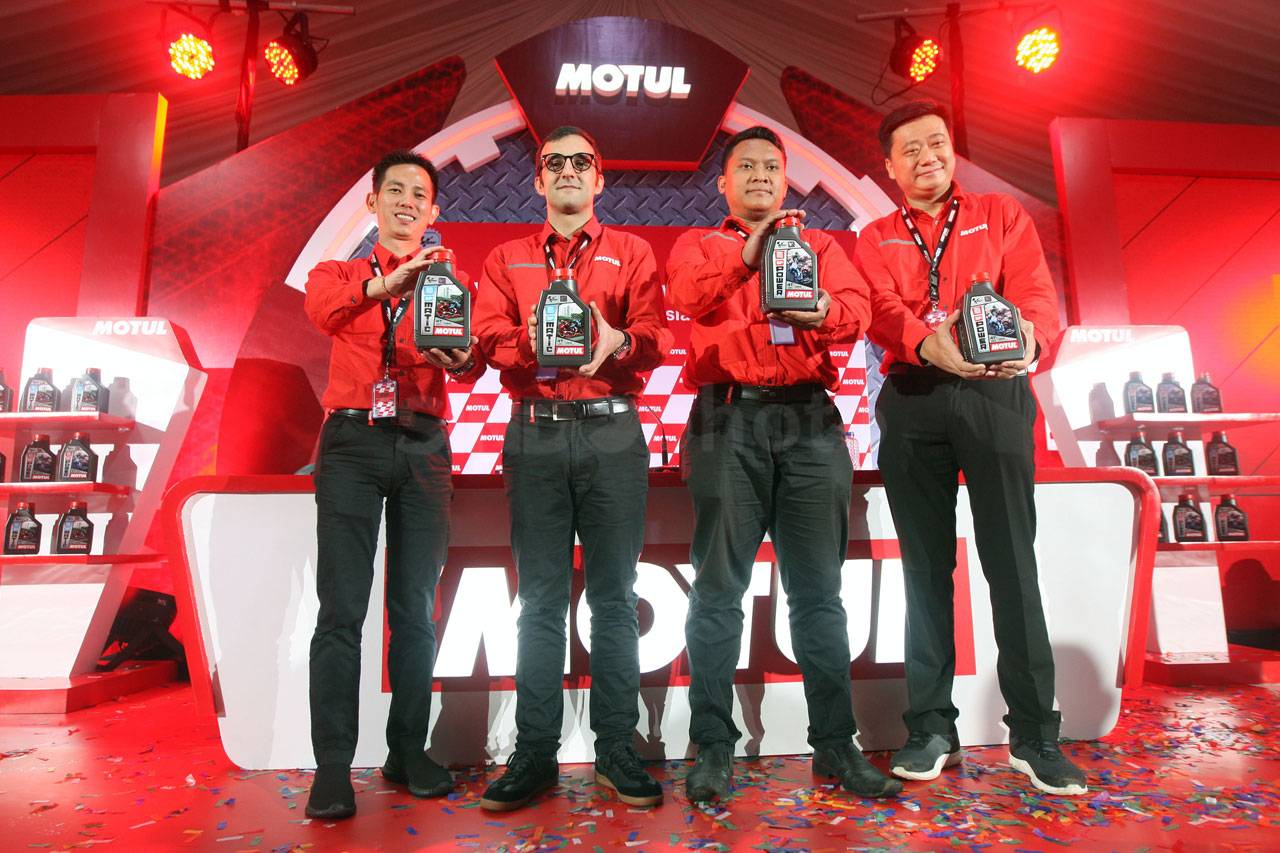 Motul Luncurkan Pelumas...