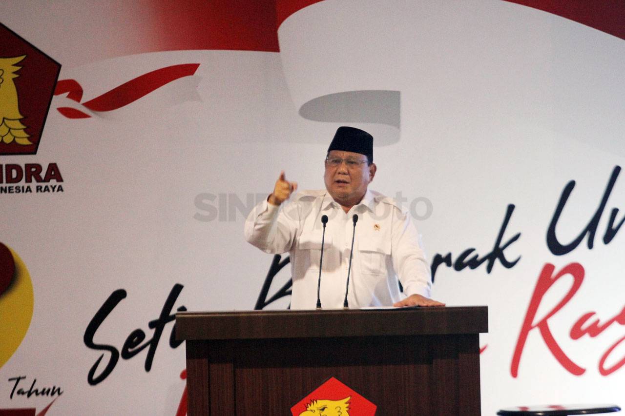 Prabowo Subianto Hadiri...