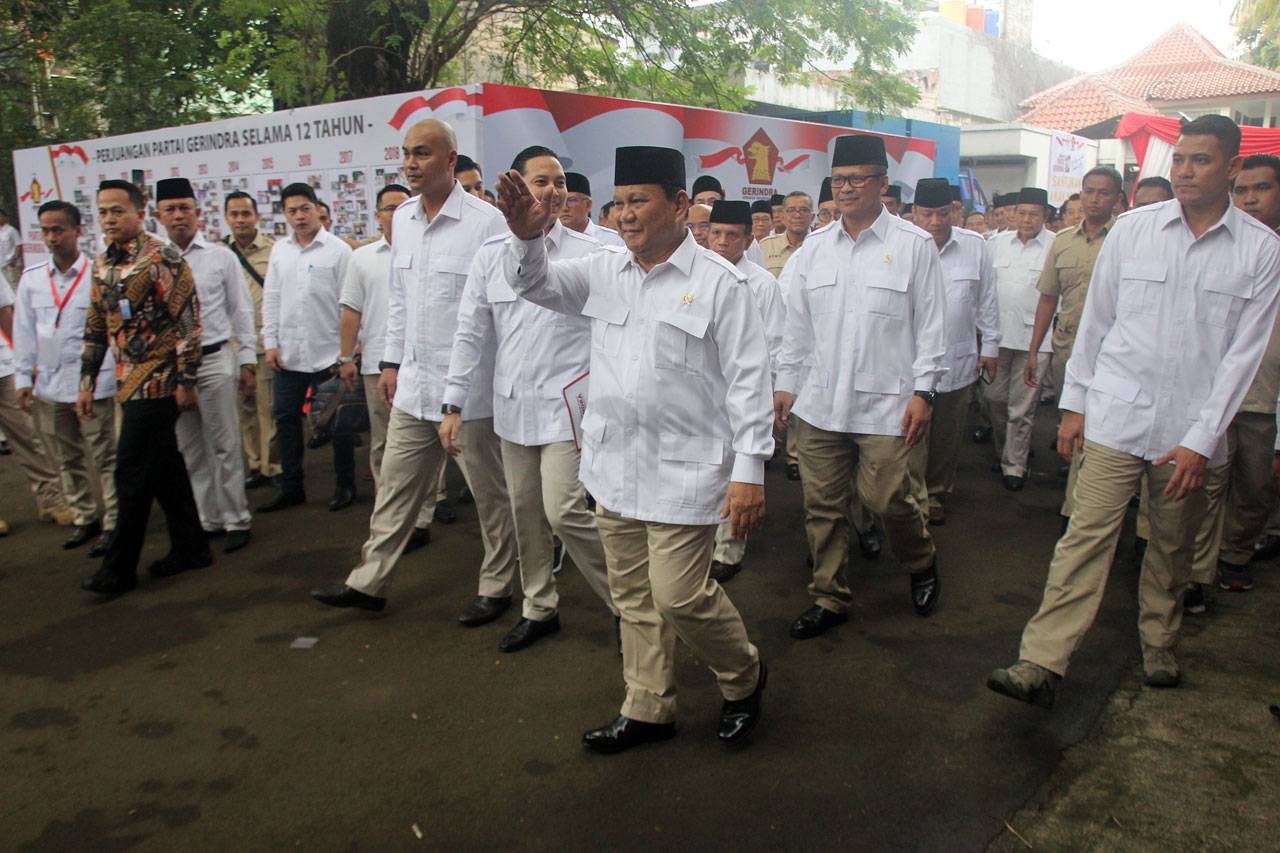 Prabowo Subianto Hadiri...
