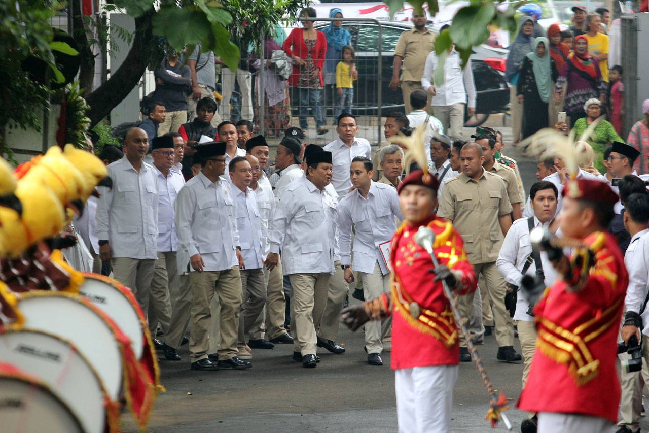 Prabowo Subianto Hadiri...