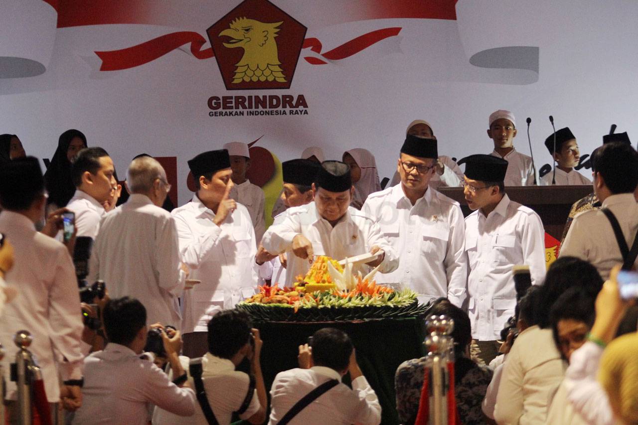 Prabowo Subianto Hadiri...