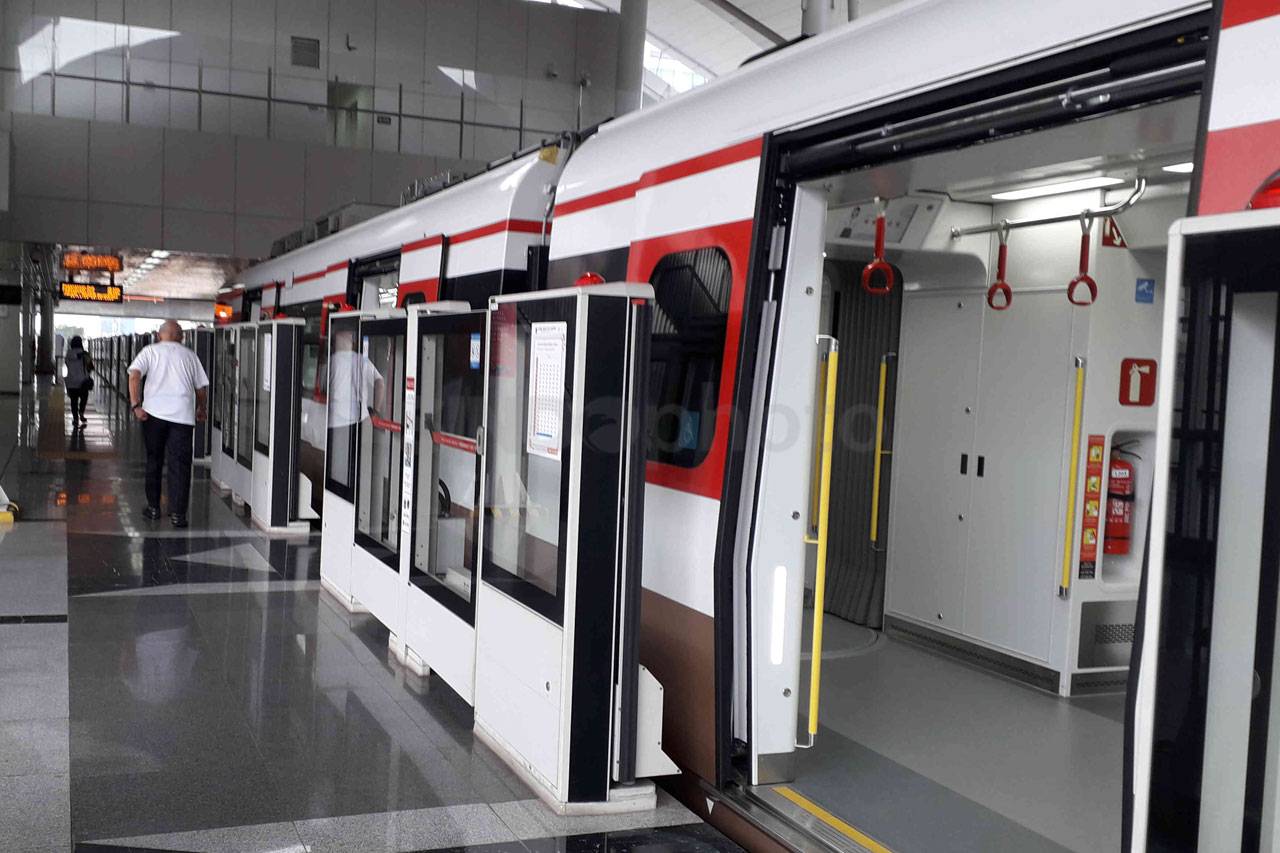 Tak Diminati, LRT Kelapa...