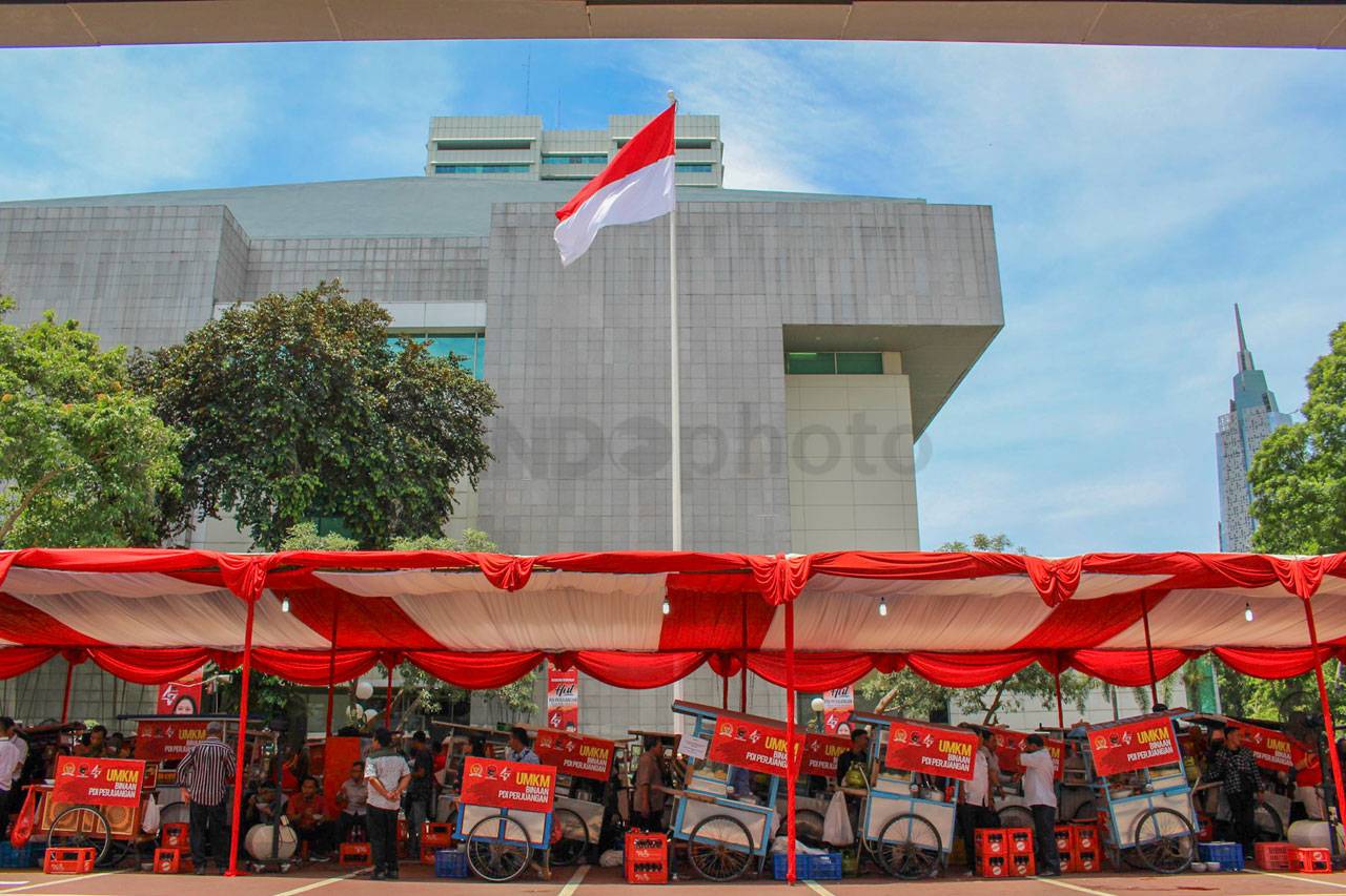 Puan Maharani Hadiri...