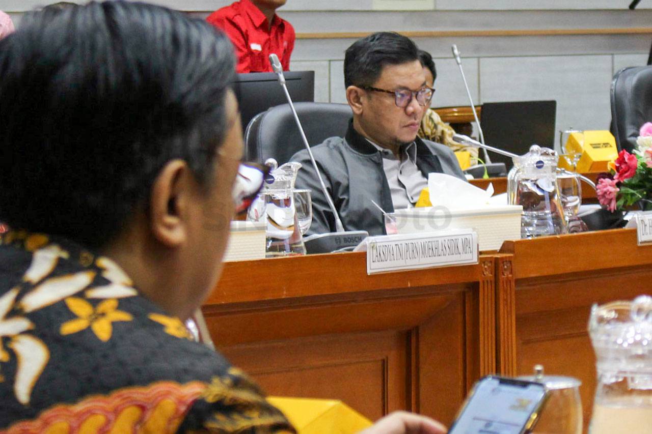 Komisi VIII DPR Gelar...