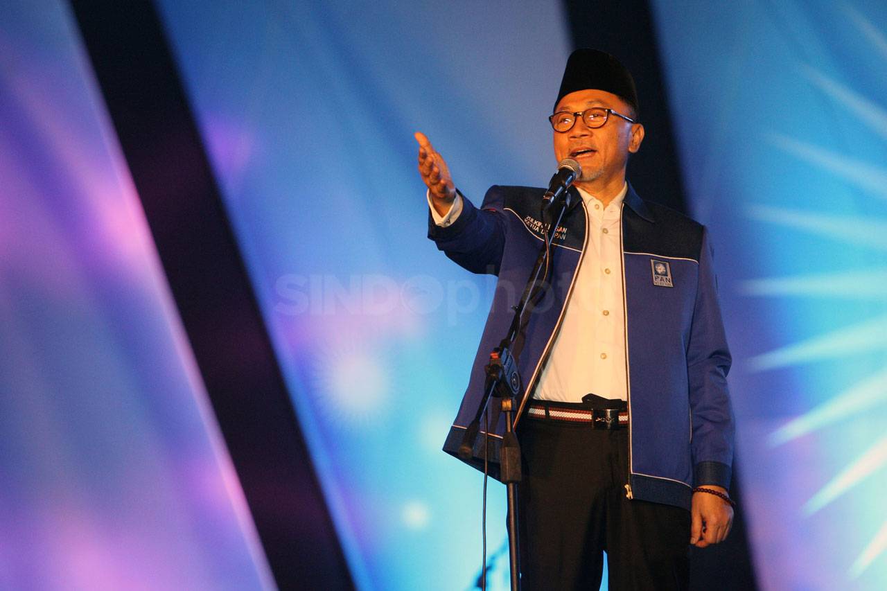 Zulkifli Hassan Buka...