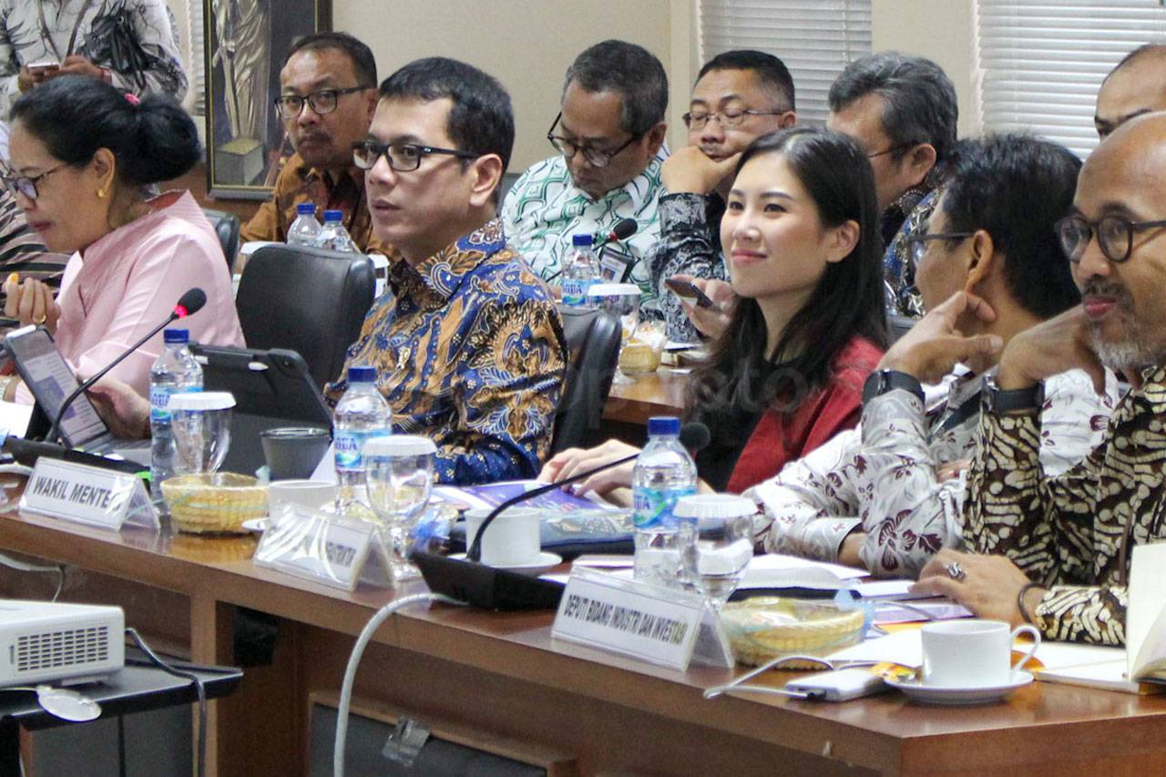 Kemenkraf dan Komite...