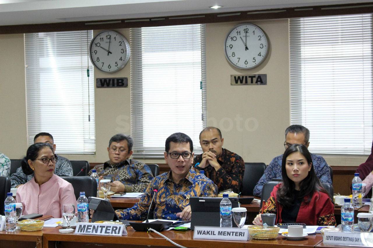 Kemenkraf dan Komite...