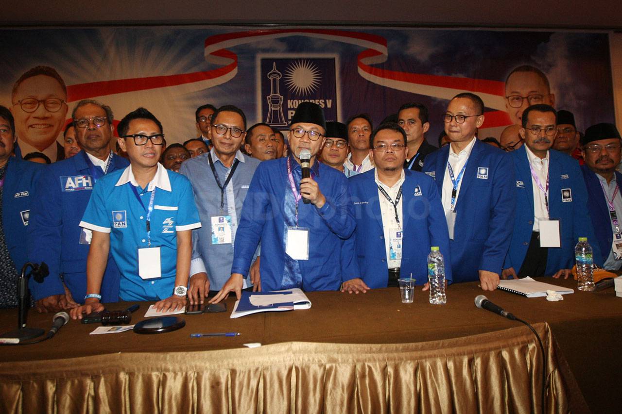 Zulkifli Hasan Kembali...