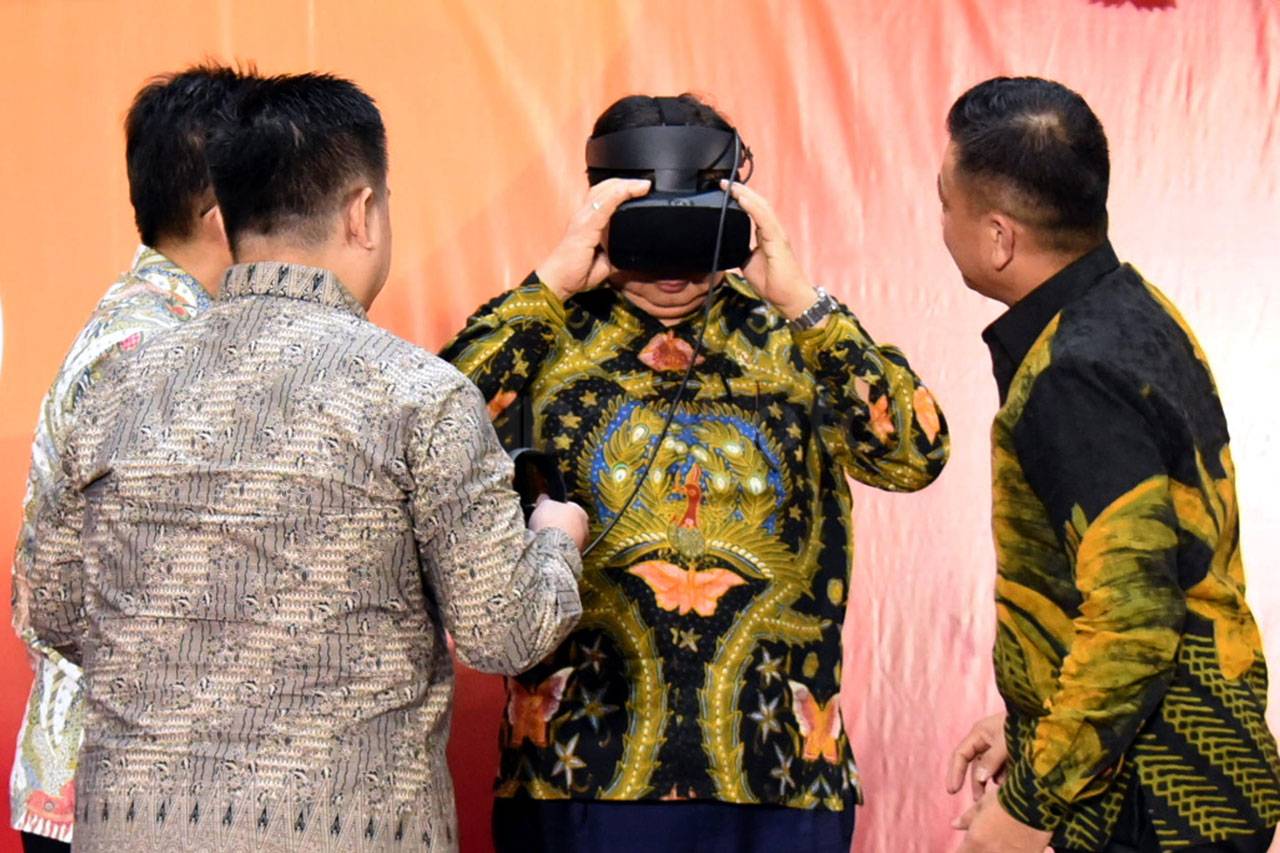 Menteri Airlangga Hartarto...