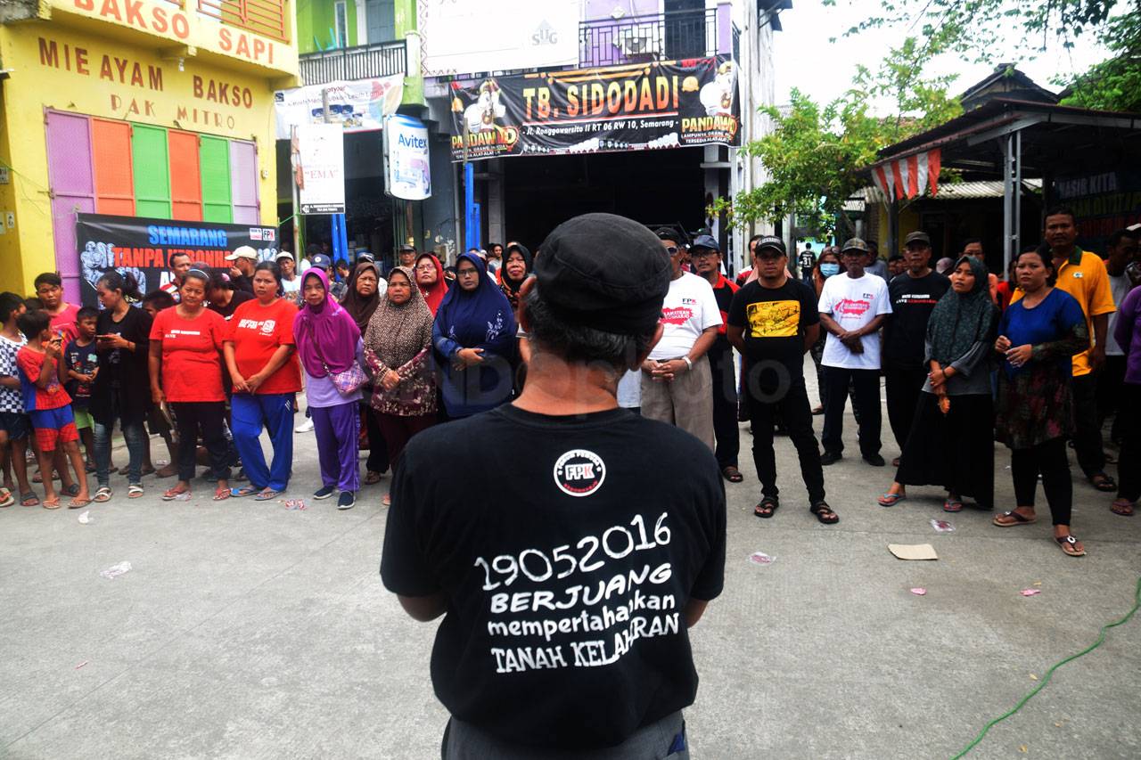 Warga Kebonharjo Semarang...